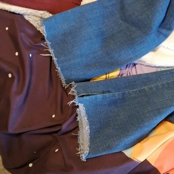 Embroidered Levi's - Picture 5 of 6